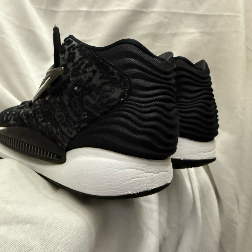 Nike Black and Gray Sneakers